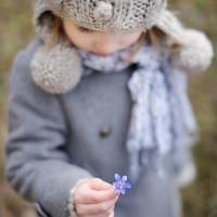 FEATURES_TimeTo_Flowers_Child_sh_126866054