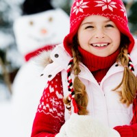 FEATURES_Child_Snow_sh_117429736